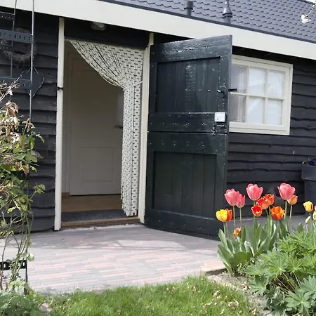 Bed & Breakfast Onder De Bomen *